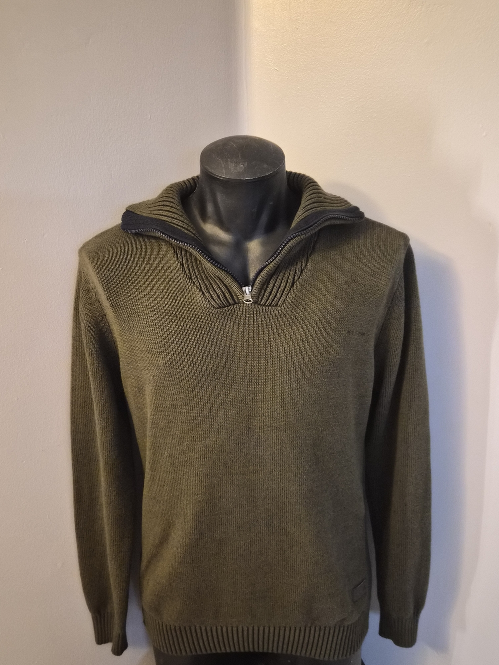 Men's Rumors Half-Zip Pullover Sweater in Olive Green